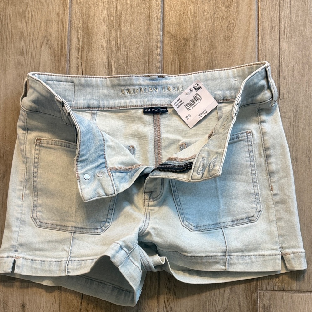 American Eagle Outfitters Light Wash Jean Shorts